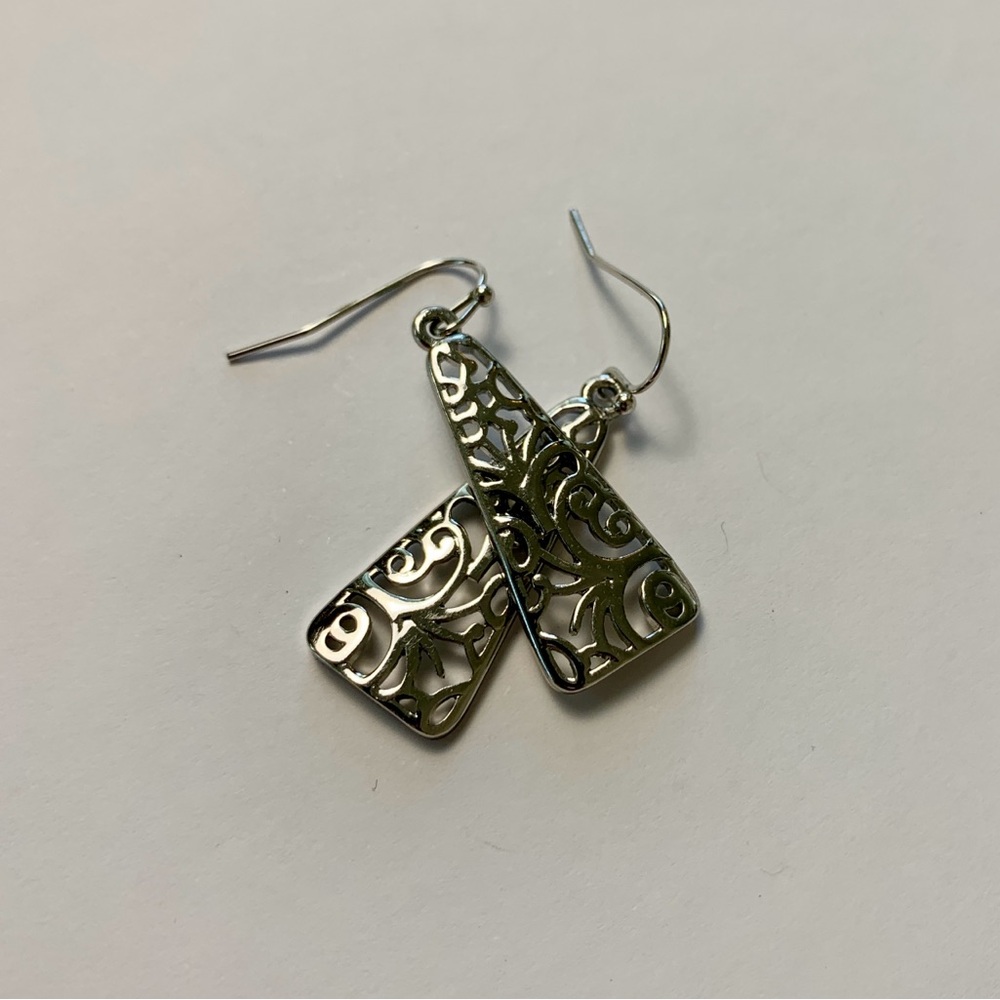 Lia Sophia earrings Silver dangle cut out style - Picture 3 of 9